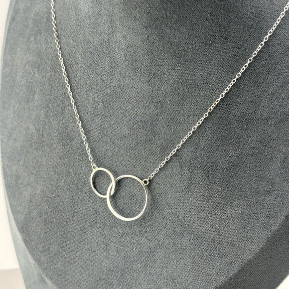 Sterling Silver Linked Circle Necklace - Picture 2 of 4